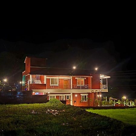 Shisha The Lake-Touch Home Stay Mulshi Waki Luaran gambar